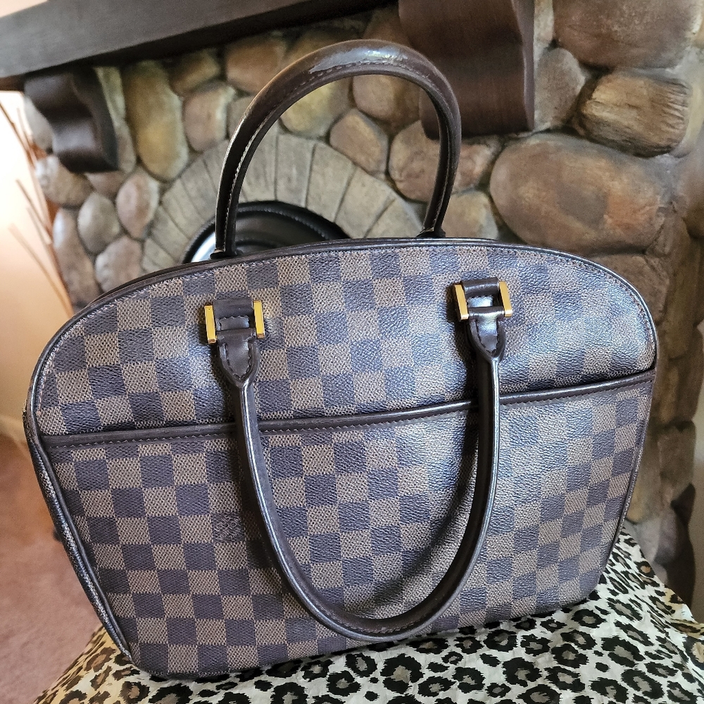Authentic Louis Vuitton Damier ebene handbag